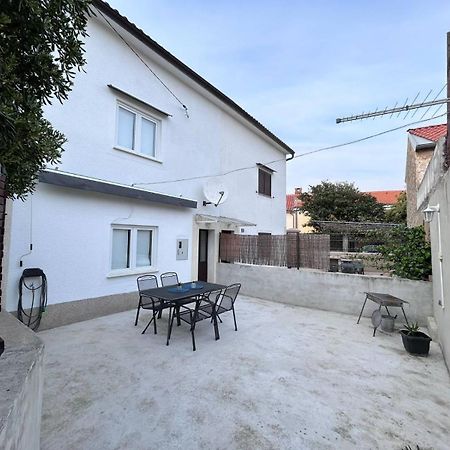 Holiday Home Omišalj Kültér fotó