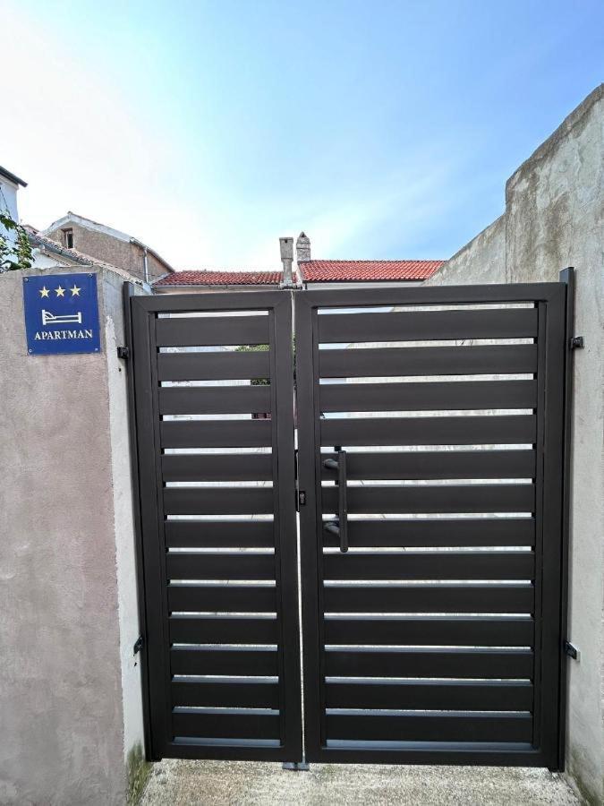 Holiday Home Omišalj Kültér fotó