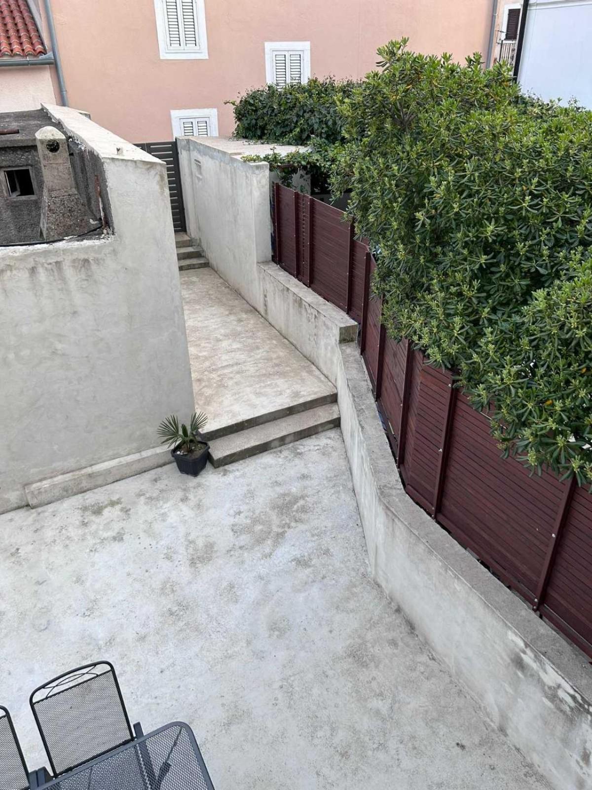 Holiday Home Omišalj Kültér fotó